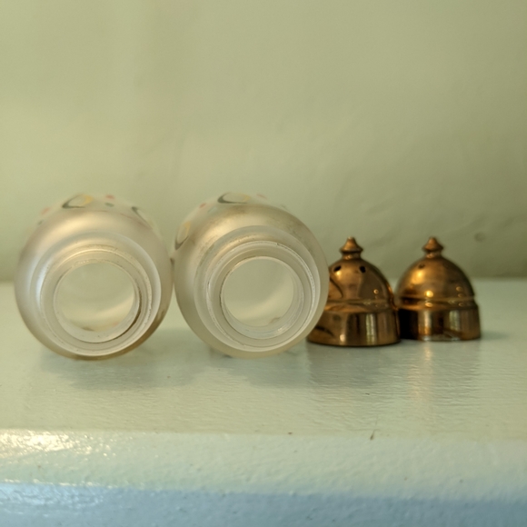 SOLD ETSYAtomic Mid Century Vintage Hazel Atlas Salt and Pepper Set - Picture 8 of 11